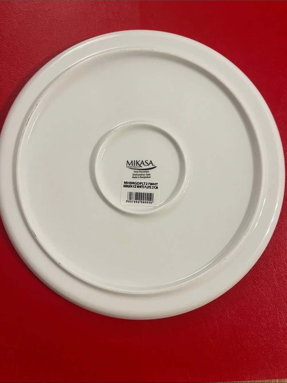 Mikasa simple white